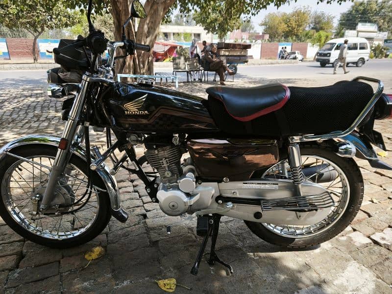 Honda Cg 125 Self Gold 2024 model 0