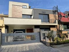 Luxury House Available For Sale in Multi