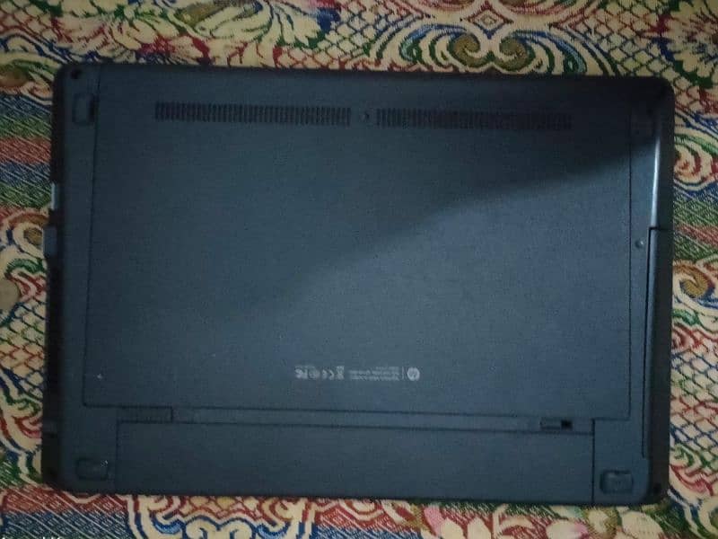 Laptop for sale core i5 3rd generation. 7