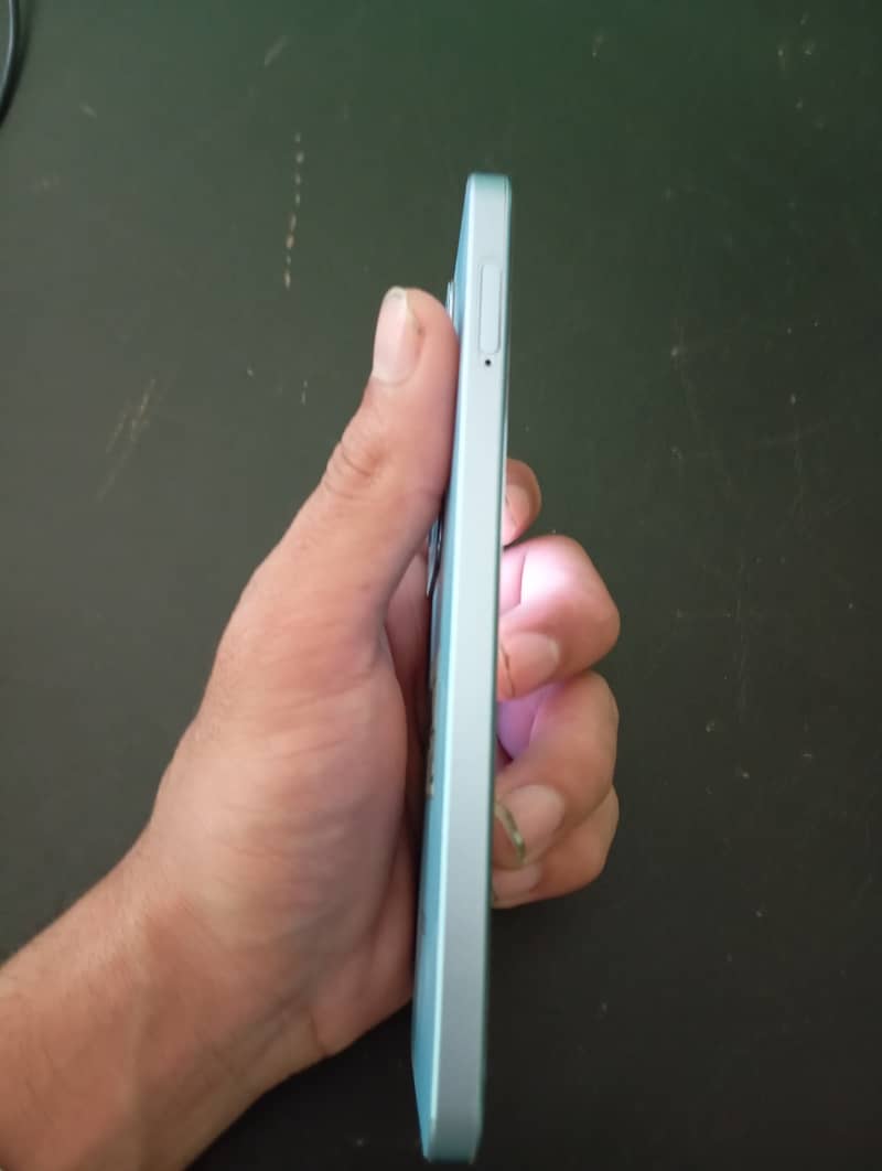 OPPO Reno 11F 1