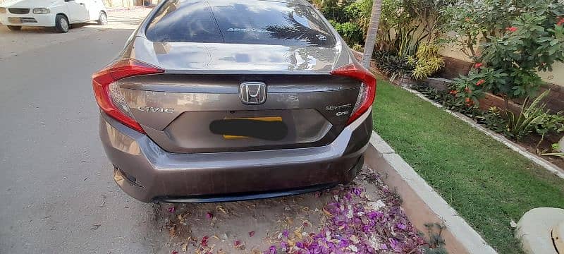 Honda Civic Oriel 2017 6