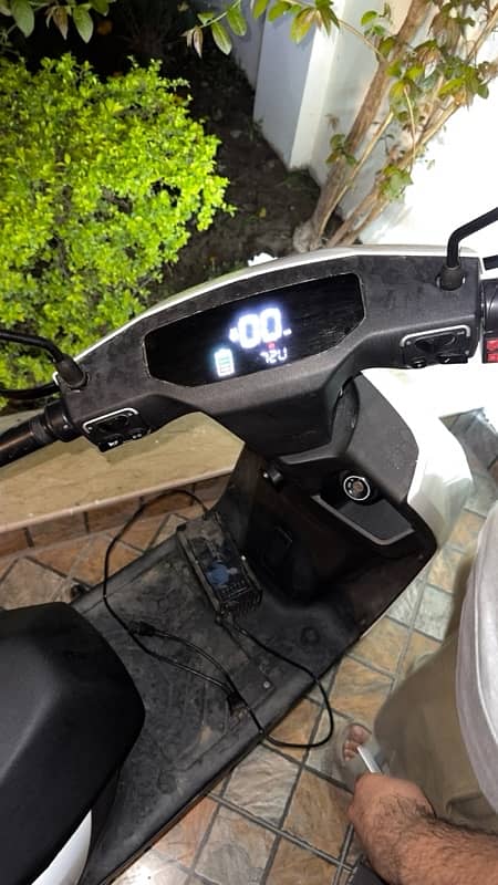 eletric scooter FJ Future 4