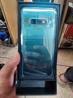 Samsung S10e  box open for sale urgent