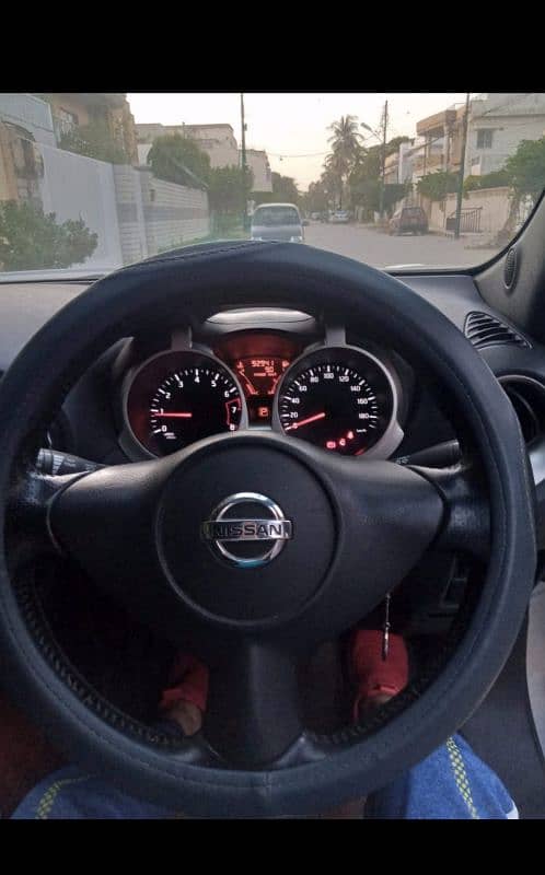 Nissan Juke 2010 4