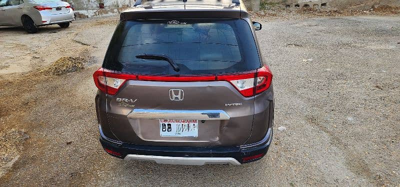 Honda BR-V 2017.  Bumper to Bumper Genuine 7