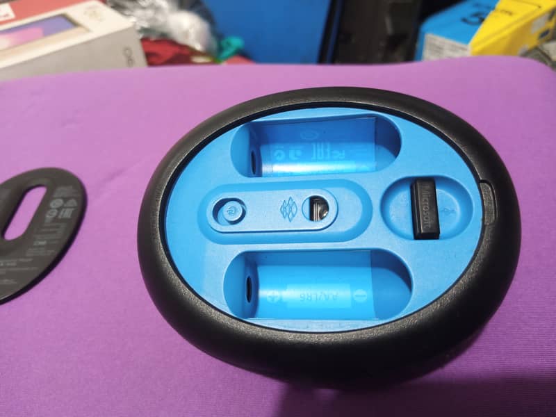 original logitech and microsoft sculpt ergonomic mouse 10