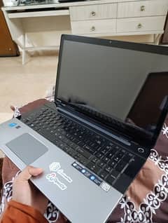 Toshiba Satellite S75t 12/256, 18-Inch Touchscreen