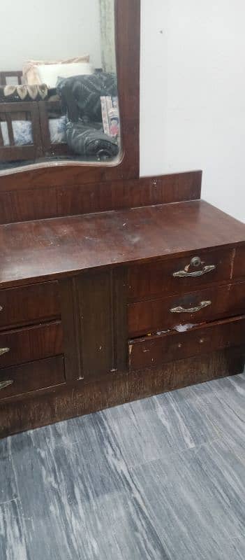 Traditional Dressing table 0