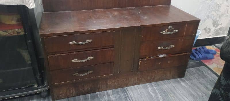 Traditional Dressing table 4