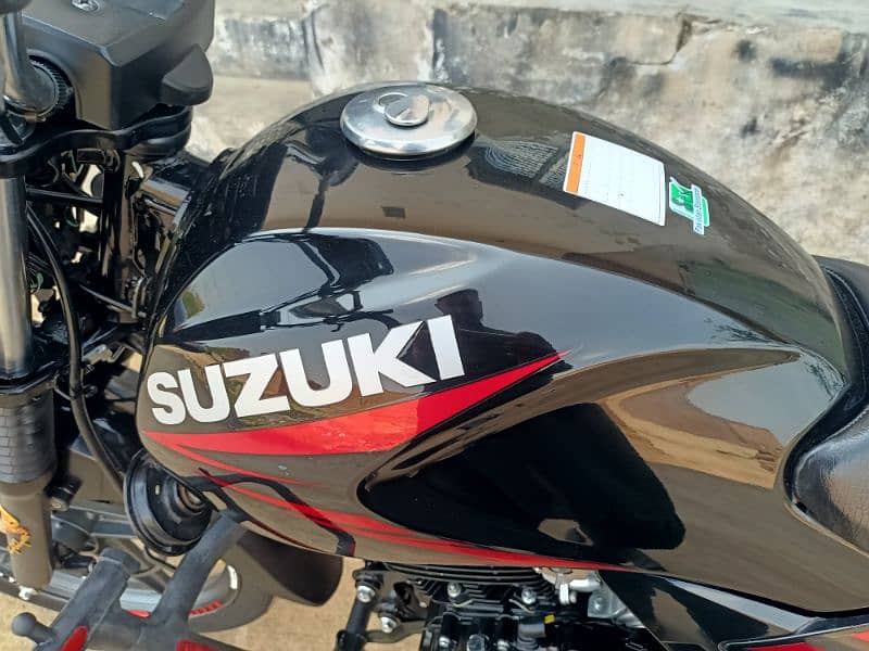 Suzuki GR150 9