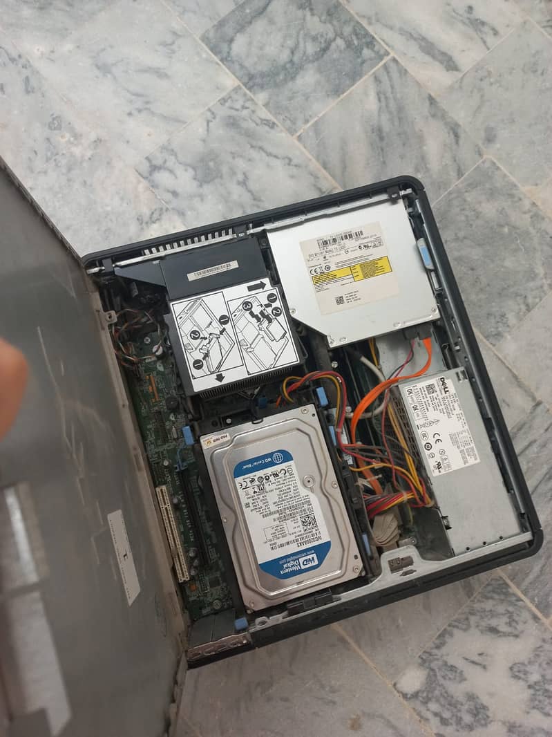 Dell Desktop CPU - Core 2 duo- 4gb RAM 1