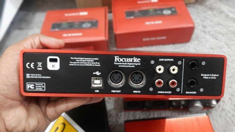 Focusrite Scarlett 2i2 2nd Gen 1