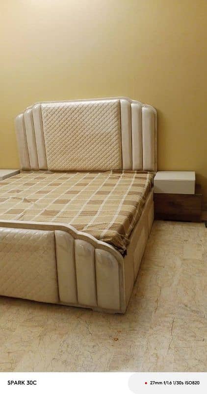 bed room set/luxury bed room set/almari/divider 0