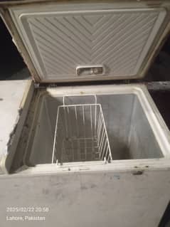 Deep freezer