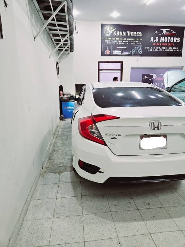 Honda Civic Oriel 2018 6