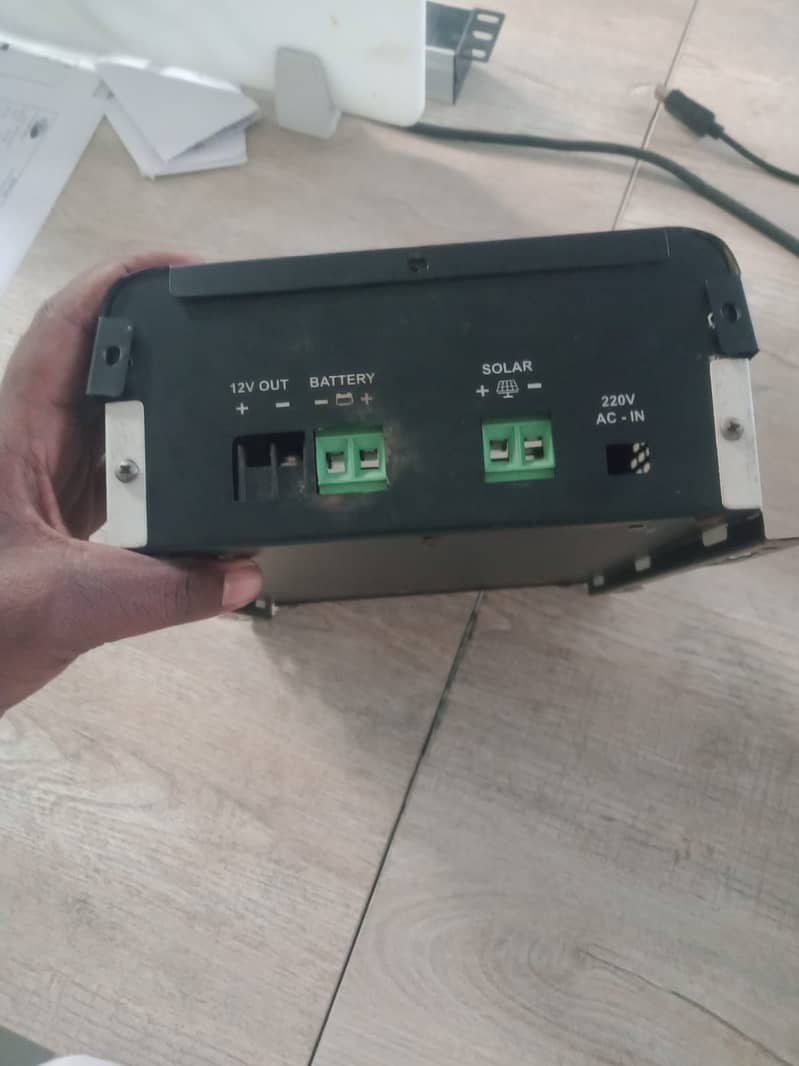 MPPT Charge Controller 2