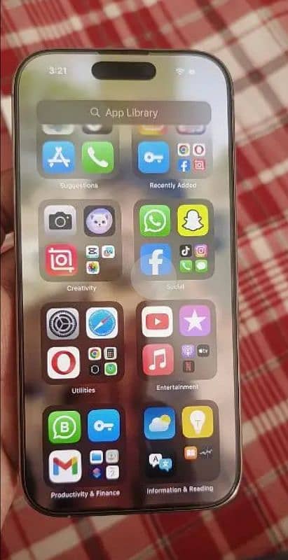 Iphone 16 pro JV New condition 13