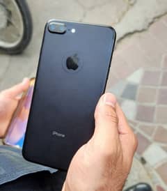 I phone 7 plus 7/128 Gb black color