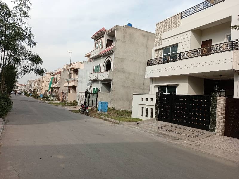 On Excellent Location House For Sale In Citi Housing Society 3