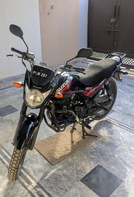 Suzuki GR 150 Bike 1