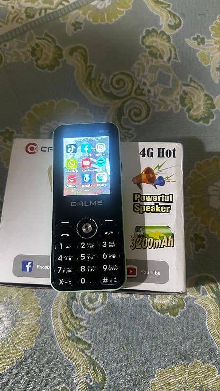 Calme 4g hot Touch and Type 10/10 condition 5