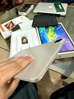 iPad 2020 pro 256gb