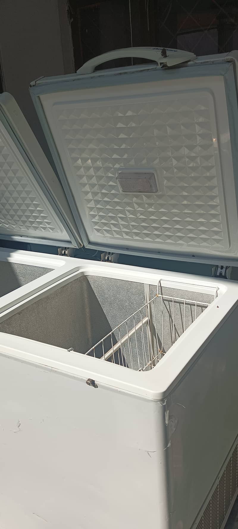 Dawlance full size deep freezer in lush condition 2