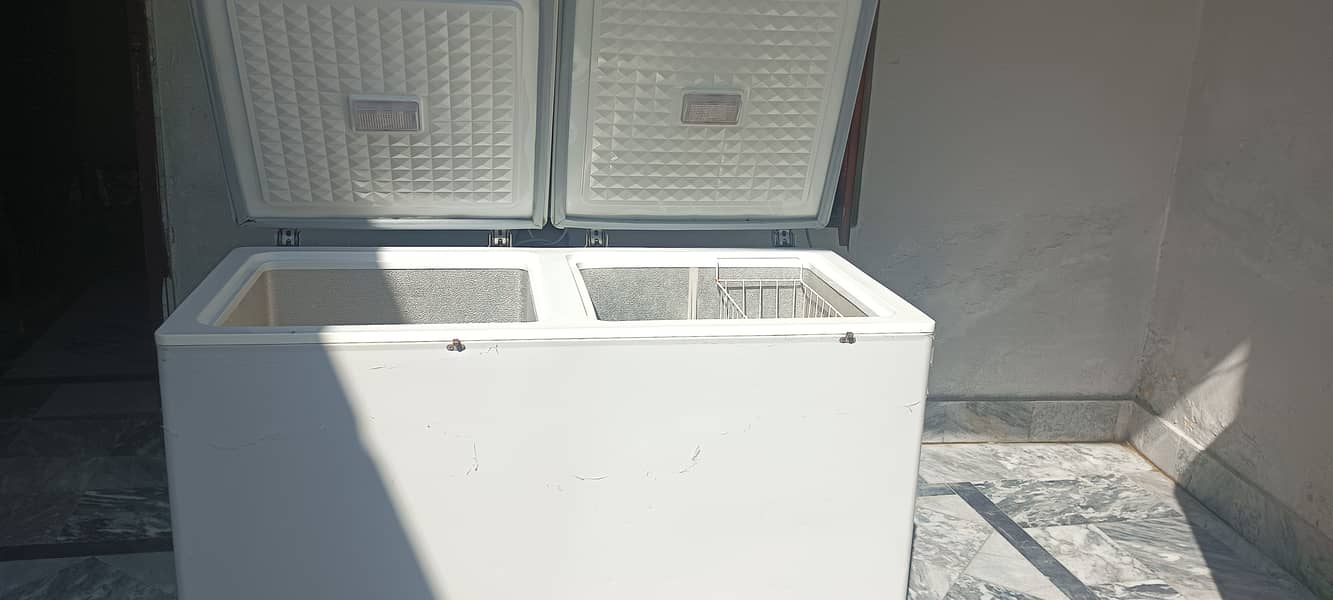 Dawlance full size deep freezer in lush condition 7