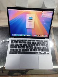 MacBook Air M1 chip 8gb ram 256ssd only 70 cycle use type C adapter