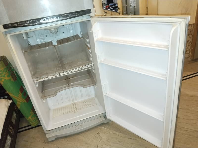 wave full size refrigerator 1