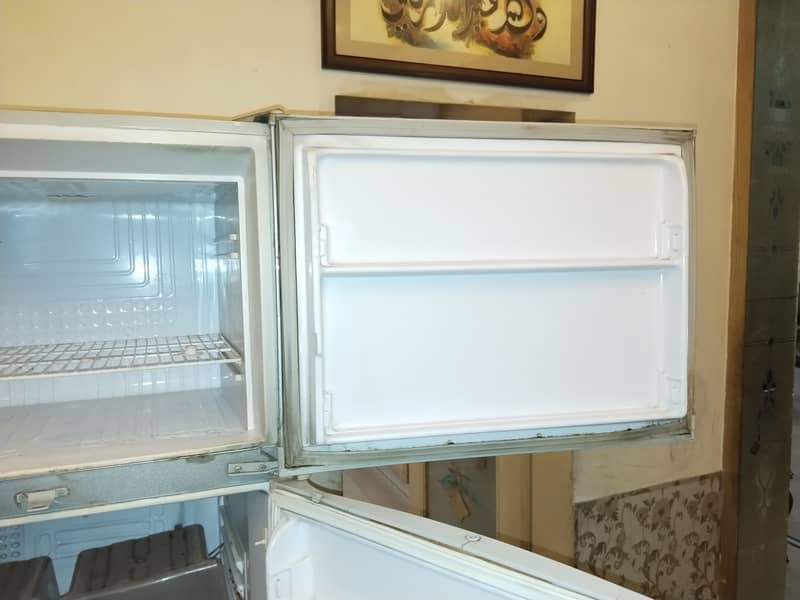 wave full size refrigerator 3