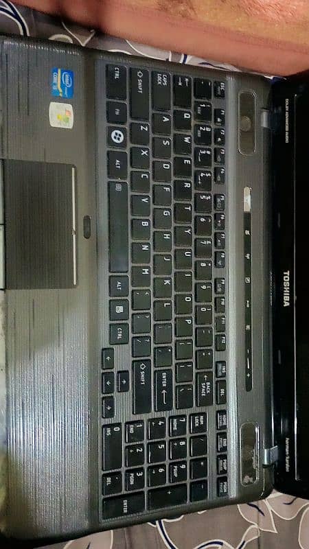 Toshiba laptop for Sale 8