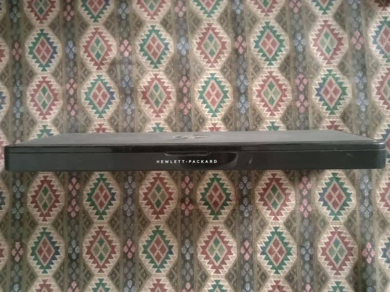 laptop plug & port's 4