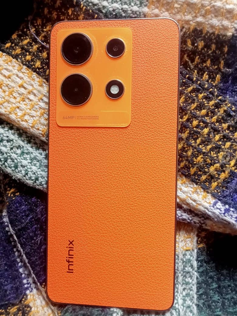 Infinix note 30 8+8/256 with box original charger 0