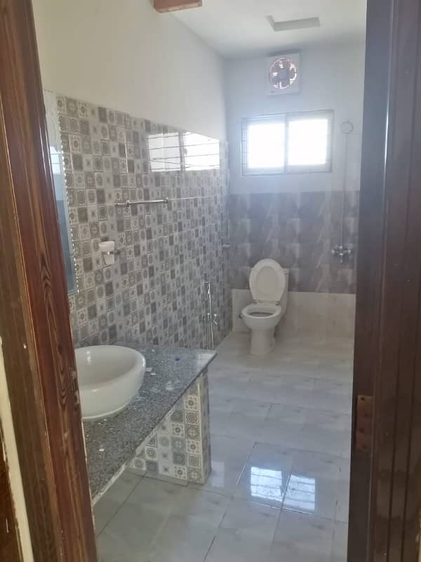 36 MARLA CORNER FULL HOUSE AVAILABLE FOR RENT IN VALENCIA TOWN LAHORE 15