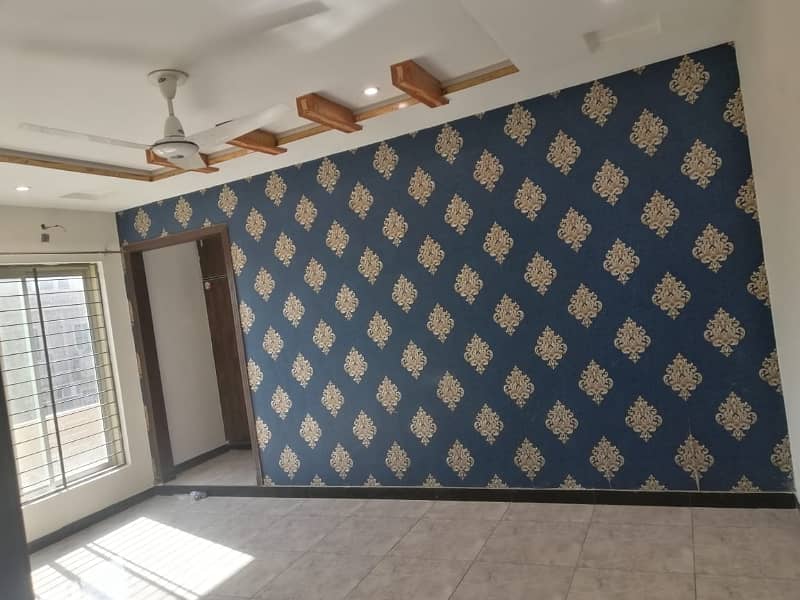 36 MARLA CORNER FULL HOUSE AVAILABLE FOR RENT IN VALENCIA TOWN LAHORE 17