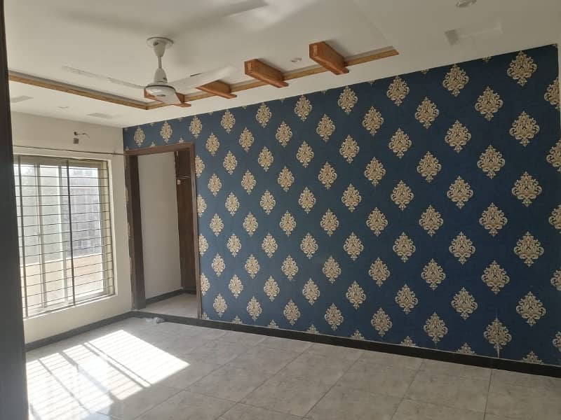 36 MARLA CORNER FULL HOUSE AVAILABLE FOR RENT IN VALENCIA TOWN LAHORE 18