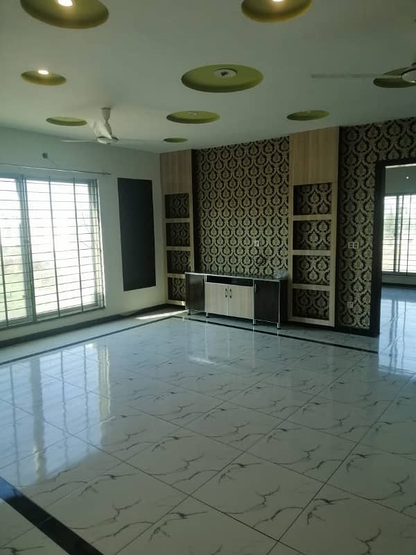 36 MARLA CORNER FULL HOUSE AVAILABLE FOR RENT IN VALENCIA TOWN LAHORE 20