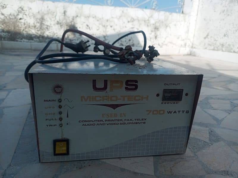 UPS for sale in good condition 4