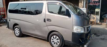 Nissan caravan NV 350