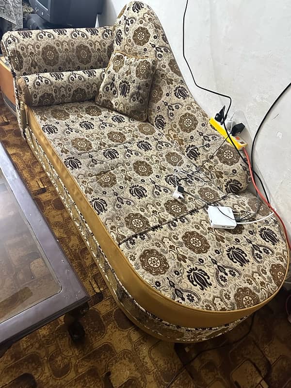 7 seater sofa set (includinga wooden table) 5