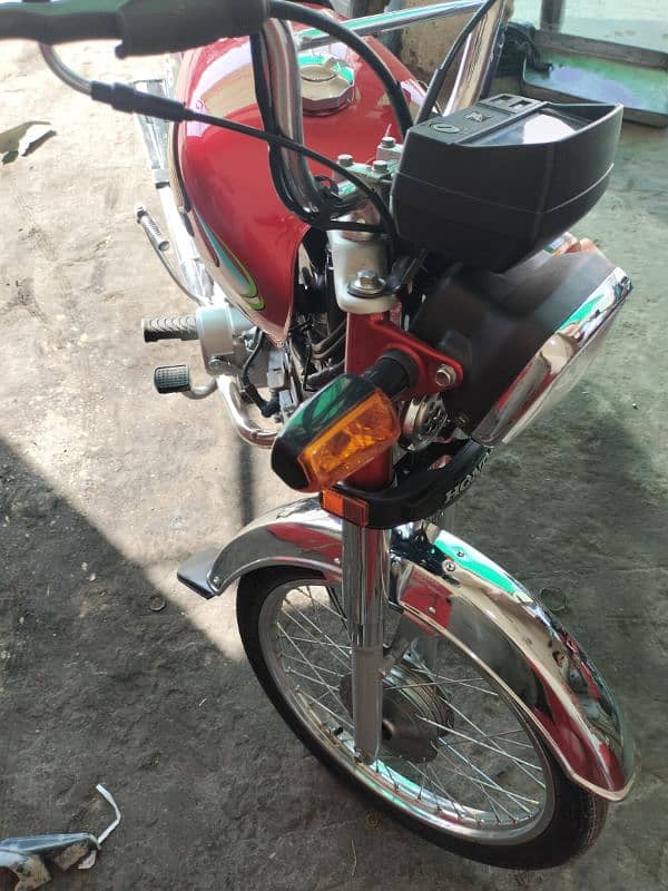 Honda CD 70 4