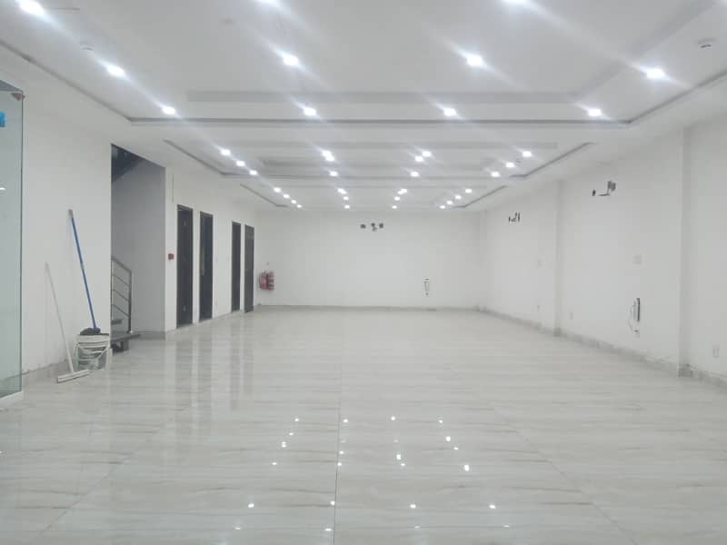 8 Marla Brand New Ground Mezzanine+ Basement Floors For Rent in DHA Lahore Phase 8 Broadway 4