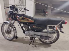 Unique 125cc 2018 model Karachi number