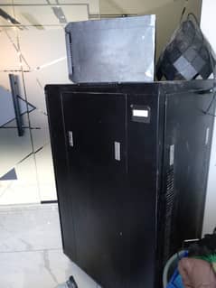 Server machine with rack