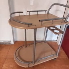 wooden tea trolley condition 8/10