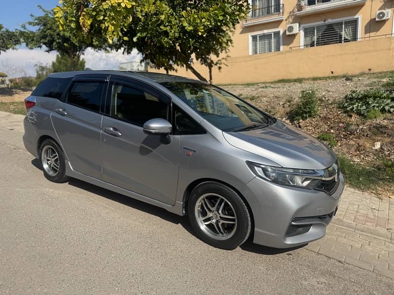 Honda Fit Shuttle Hybrid 2018/22 5