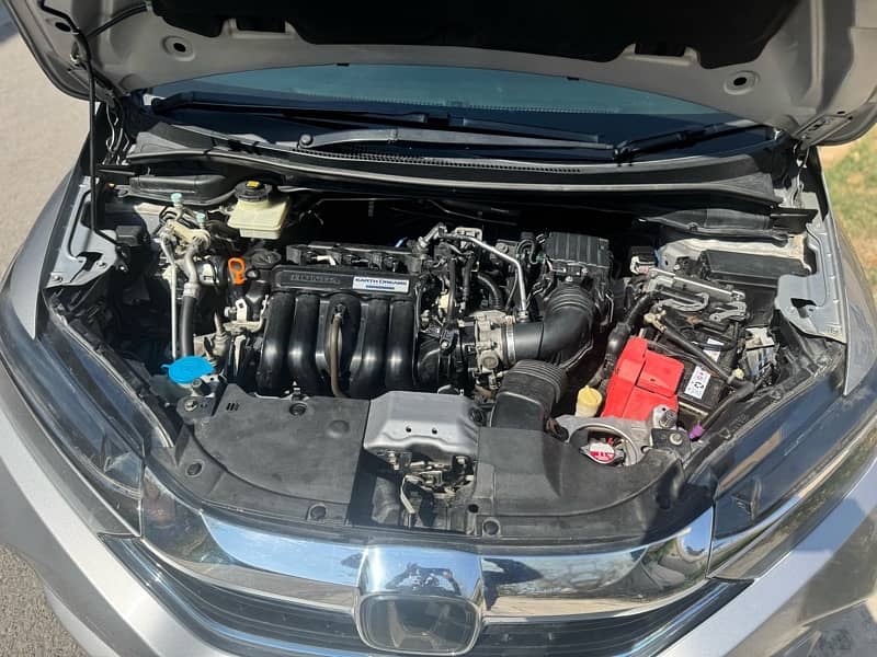 Honda Fit Shuttle Hybrid 2018/22 10