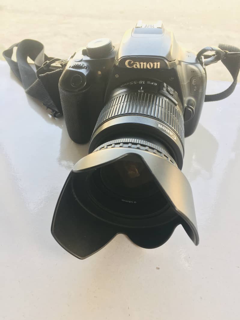 Canon 1200 D camera for sale. 1080 HD resultion 2