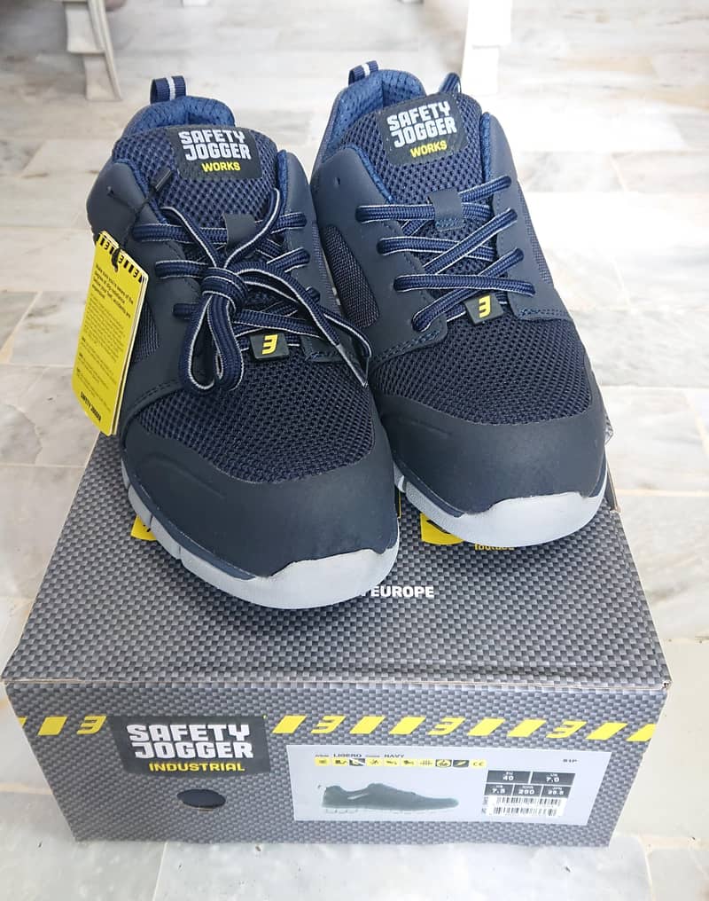 Safety Shoes by Safety Jogger 2